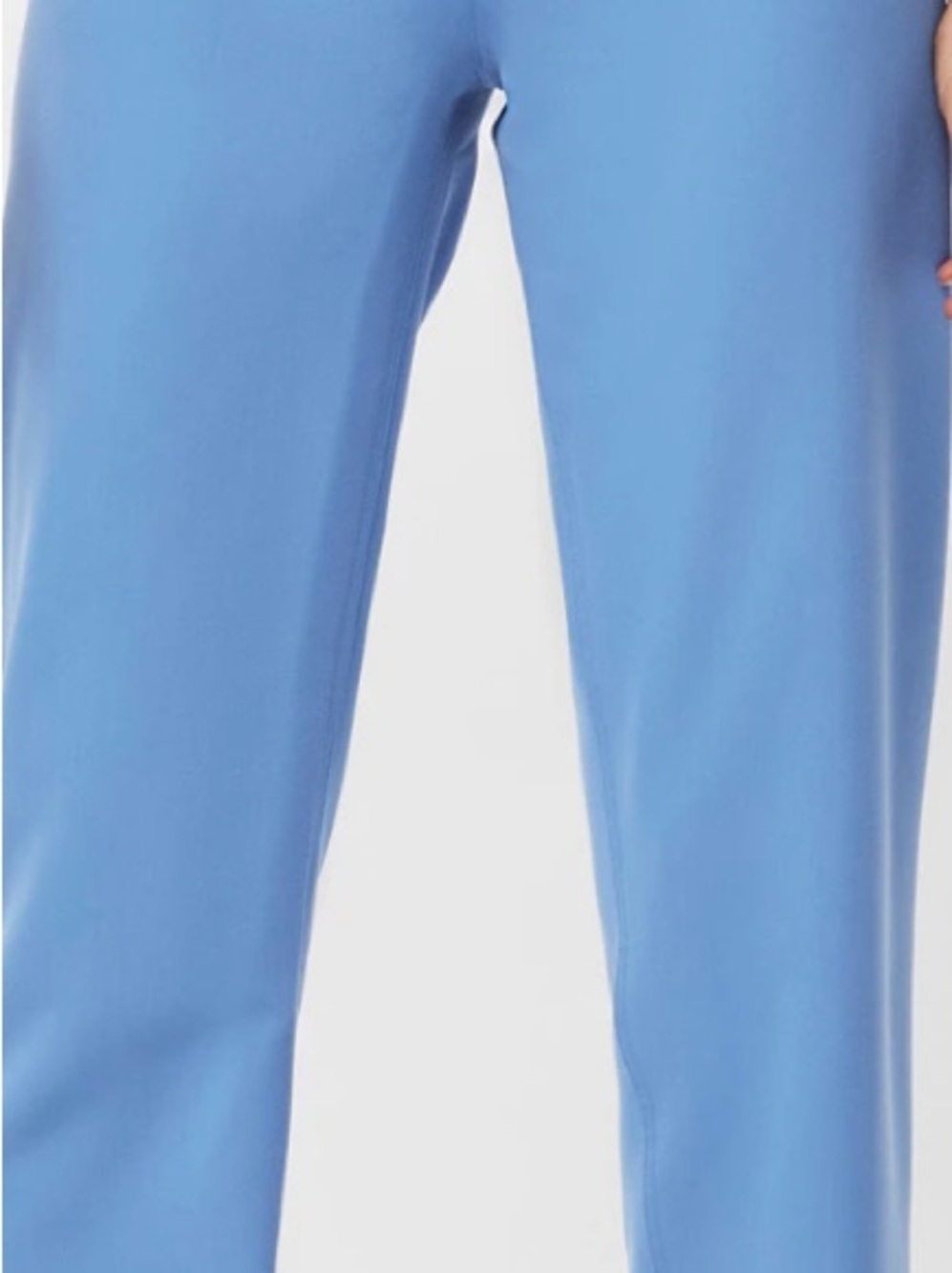 Figs Women’s Straight-Leg Livingston Scrub Pants in Ceil Blue